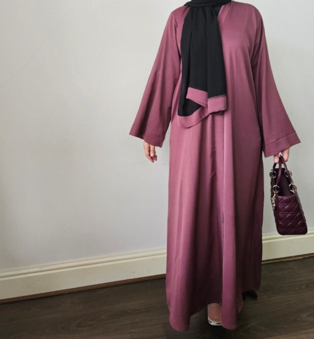 Dusty pink open abaya with buttons